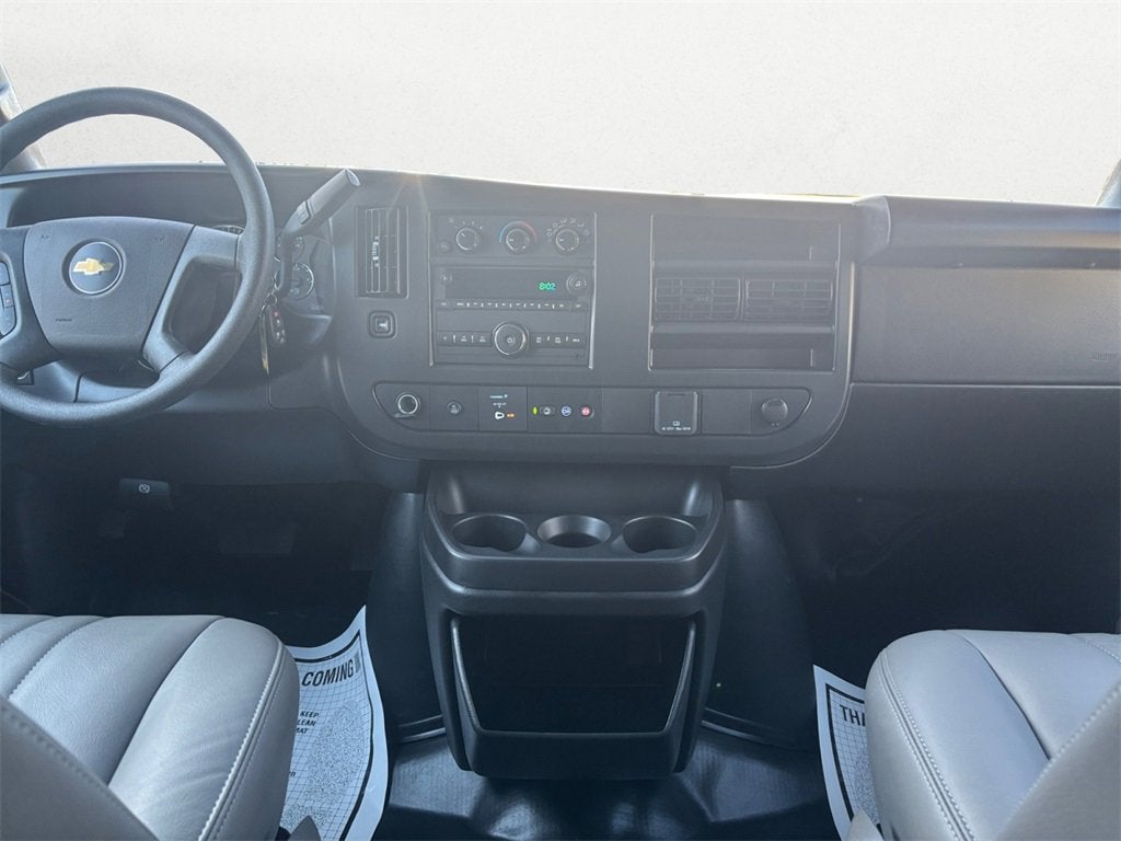 2025 Chevrolet Express Cargo 2500 WT