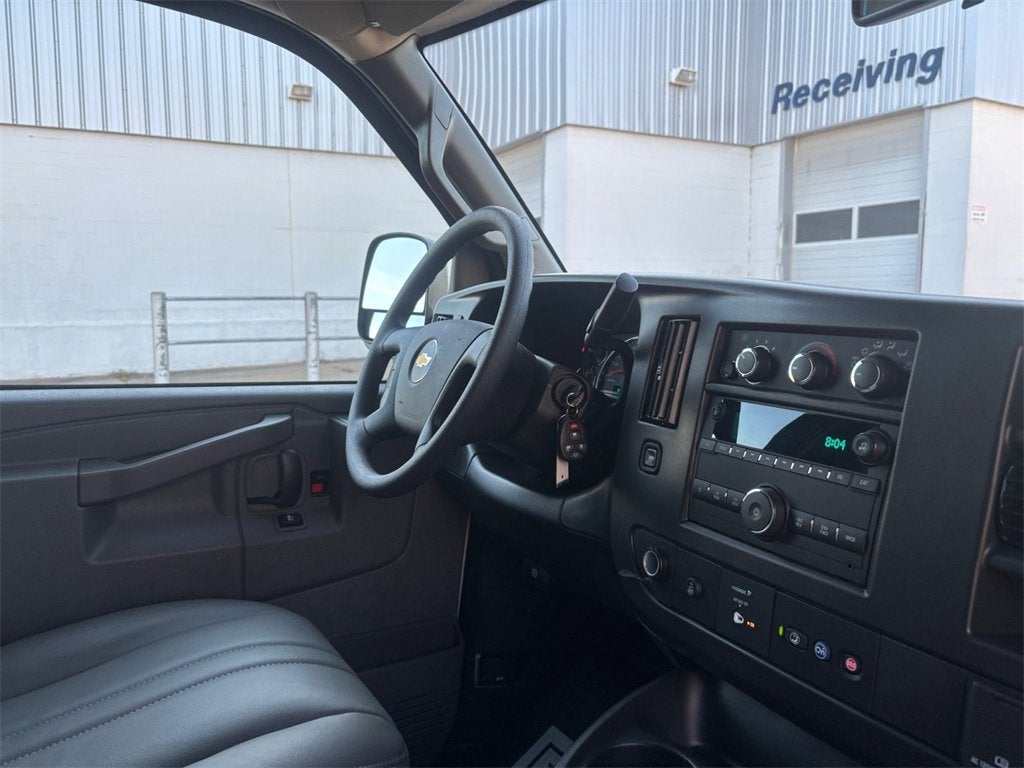 2025 Chevrolet Express Cargo 2500 WT
