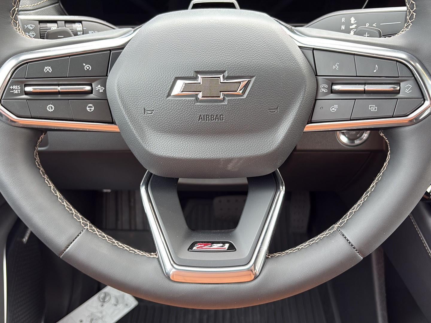 2027 Chevrolet Traverse Z71 - Photo 9