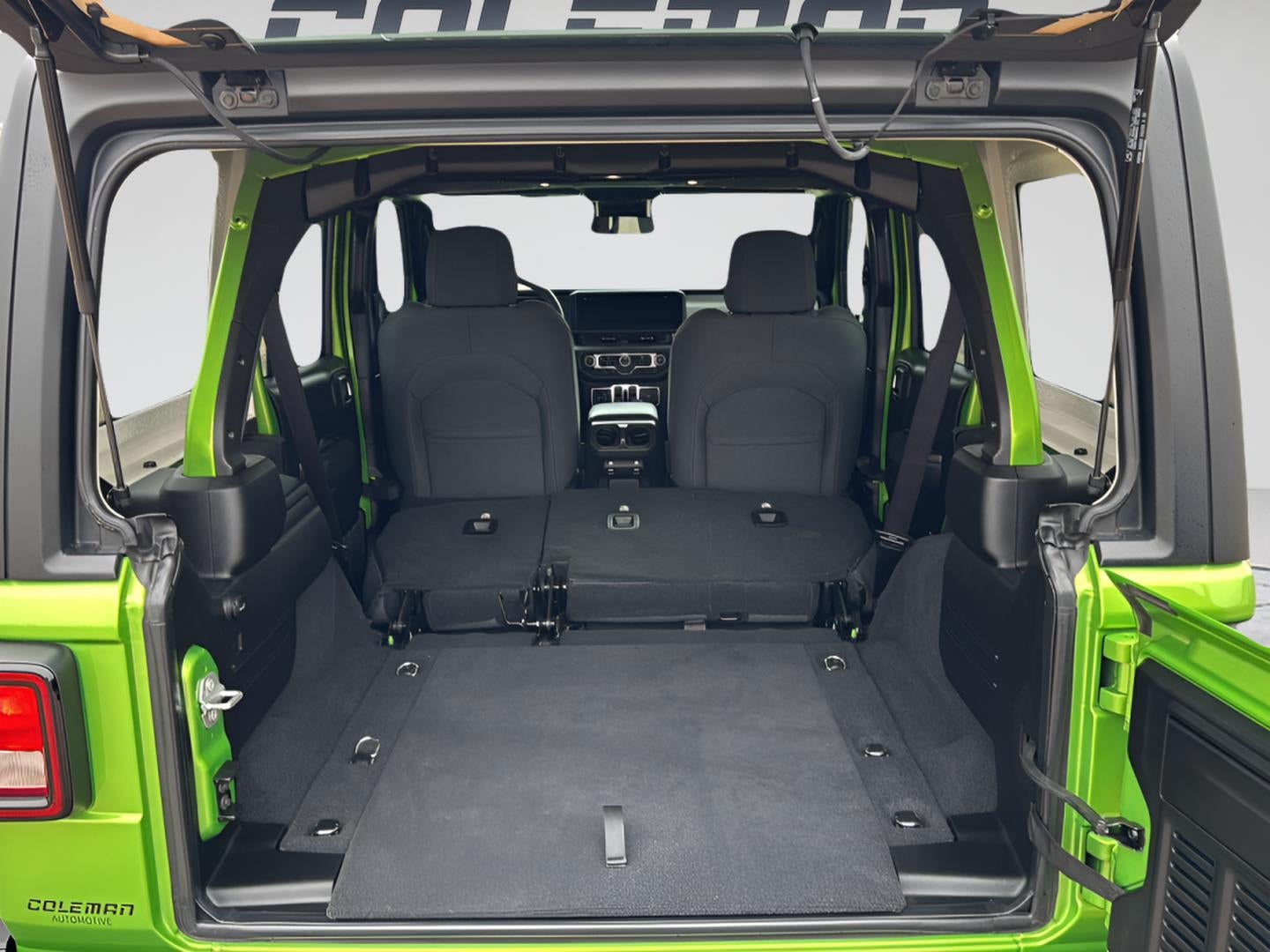 2025 Jeep Wrangler 4-Door Willys 4x4