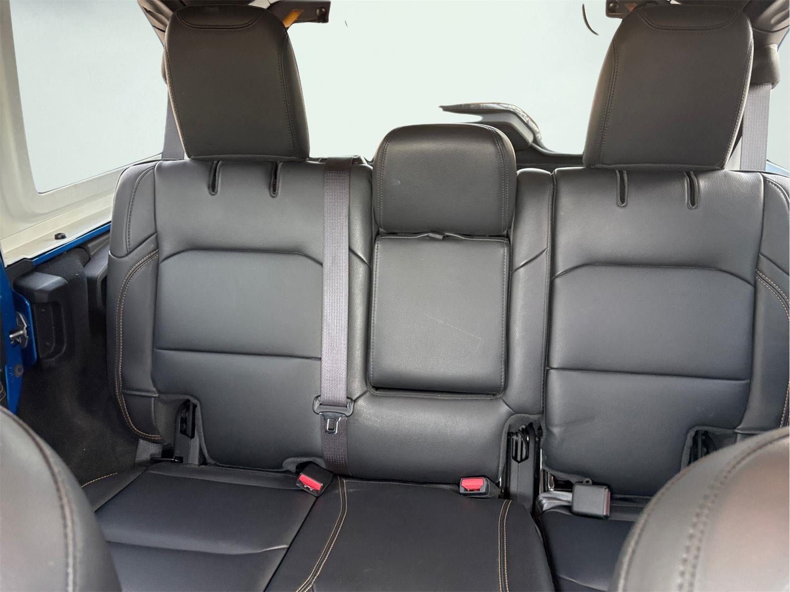 2024 Jeep Wrangler 4-Door Sahara 4x4