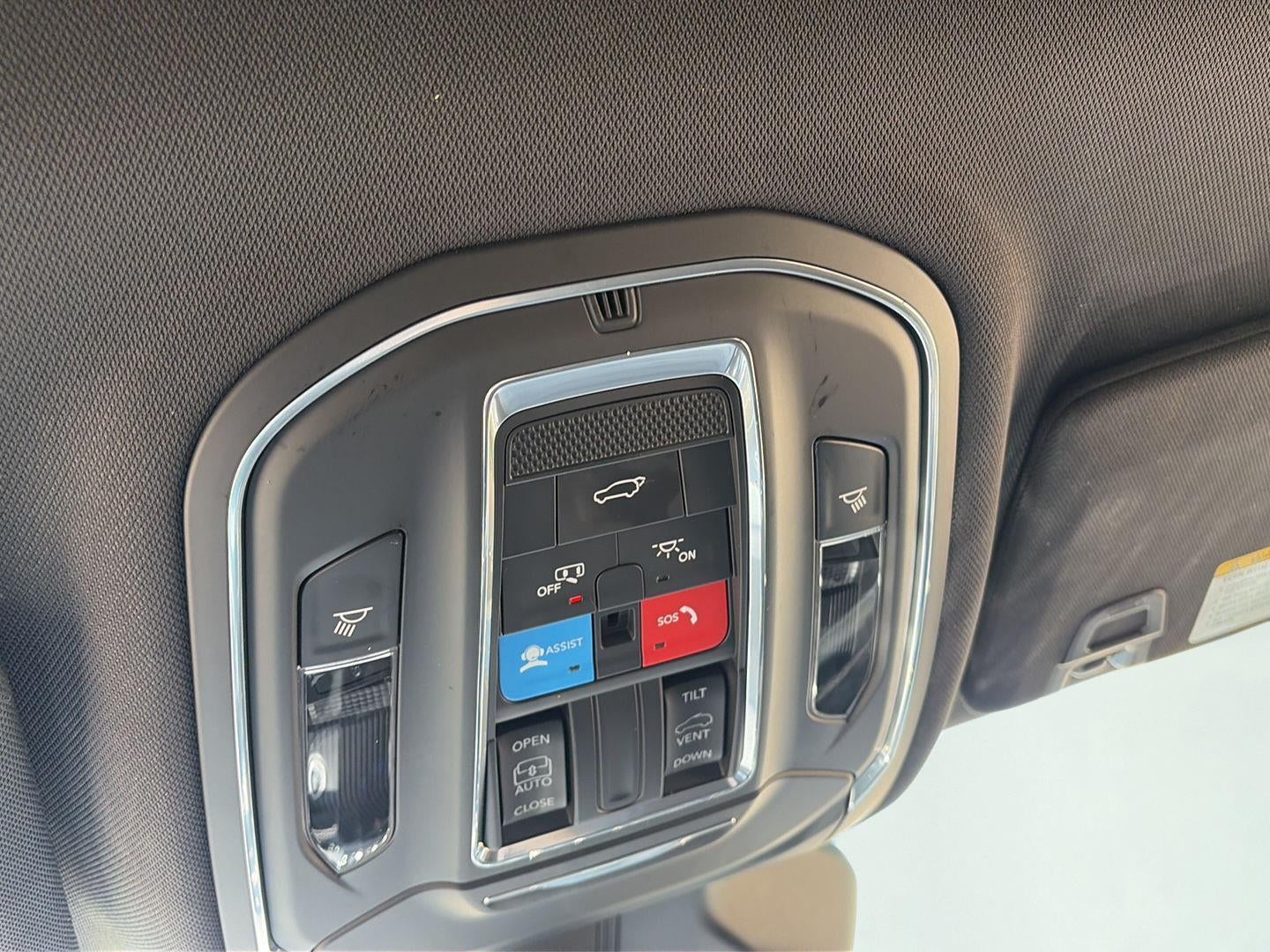 2023 Jeep Grand Cherokee L Altitude 4x4