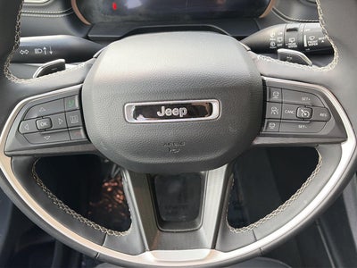 2023 Jeep Grand Cherokee L Laredo 4x4