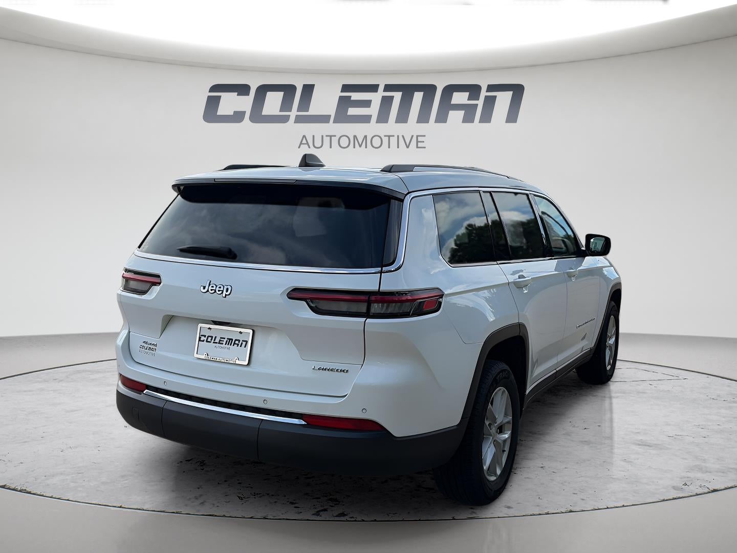 2023 Jeep Grand Cherokee L Laredo 4x4
