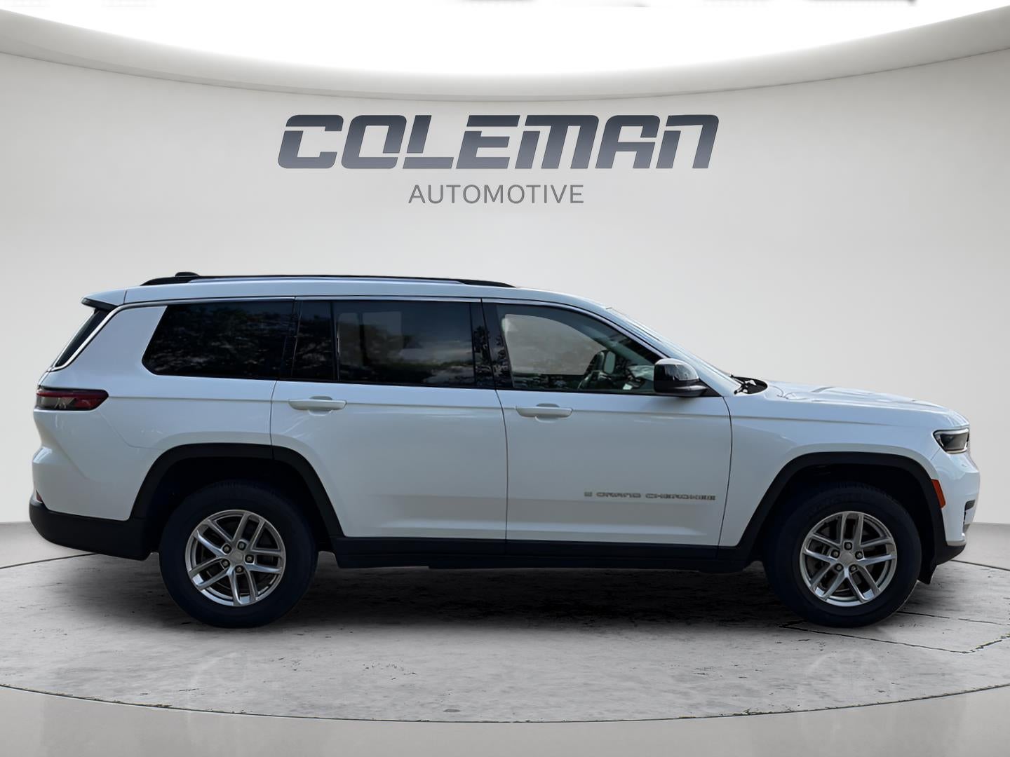 2023 Jeep Grand Cherokee L Laredo 4x4