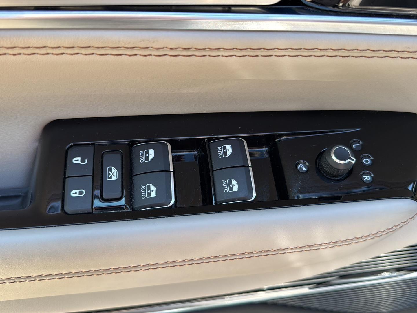 2023 Jeep Grand Wagoneer 4x4