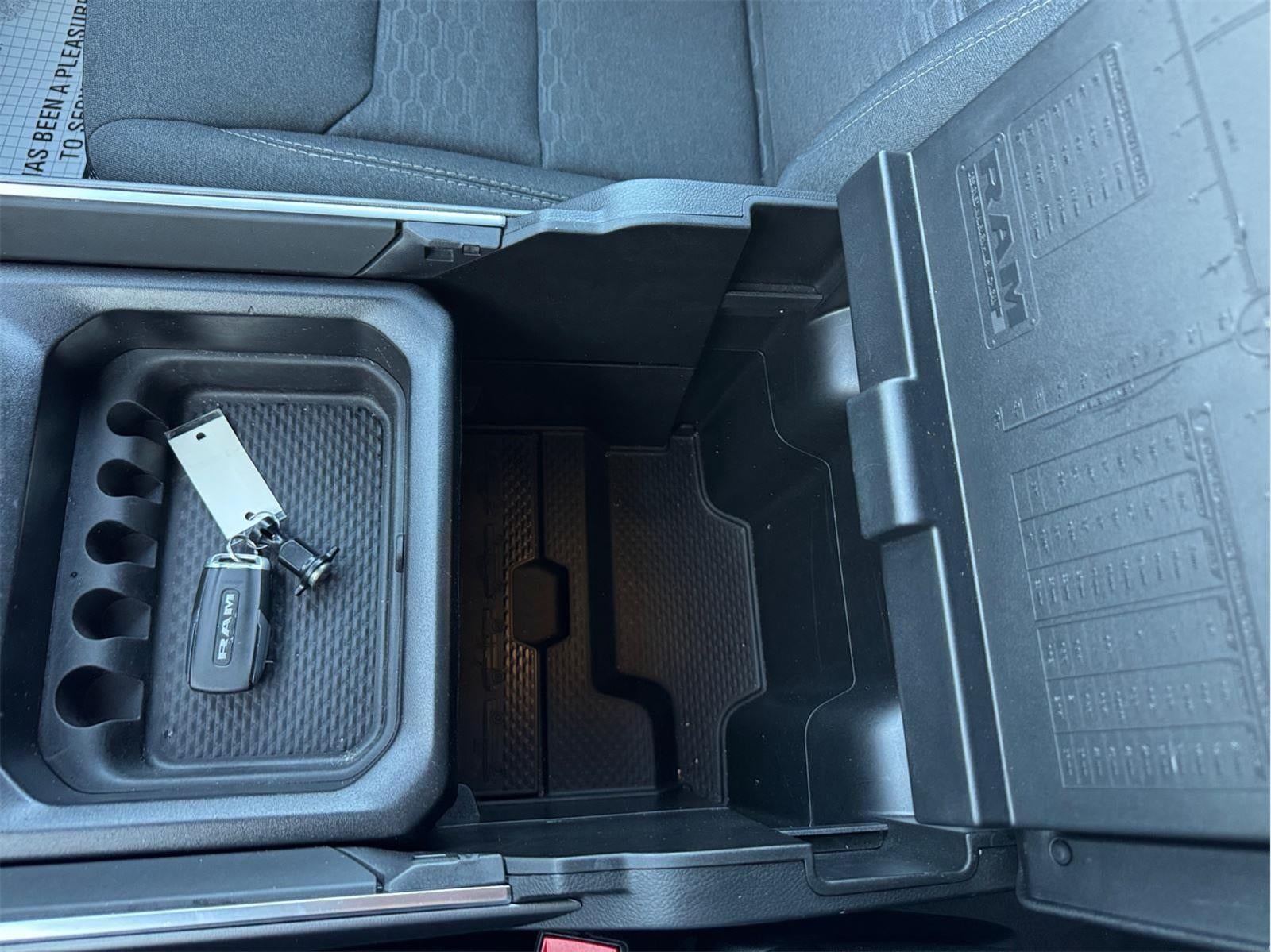 2025 RAM 1500 Big Horn Crew Cab 4x4 5'7' Box