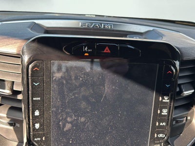 2025 RAM 1500 Laramie Crew Cab 4x4 5'7' Box