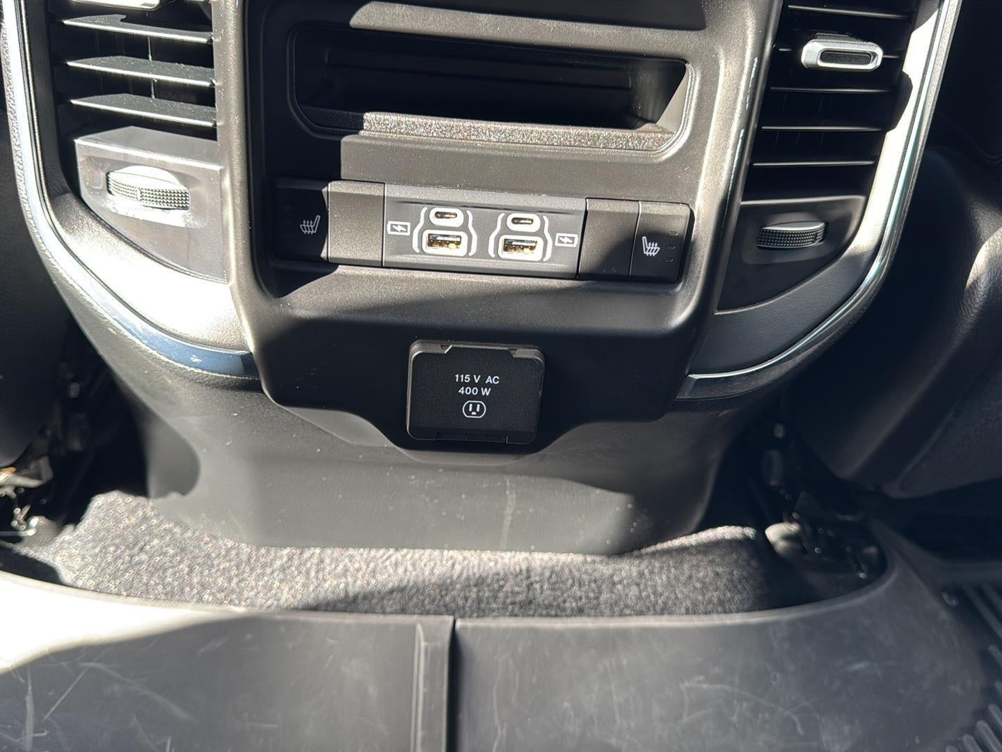 2025 RAM 1500 Laramie Crew Cab 4x4 5'7' Box