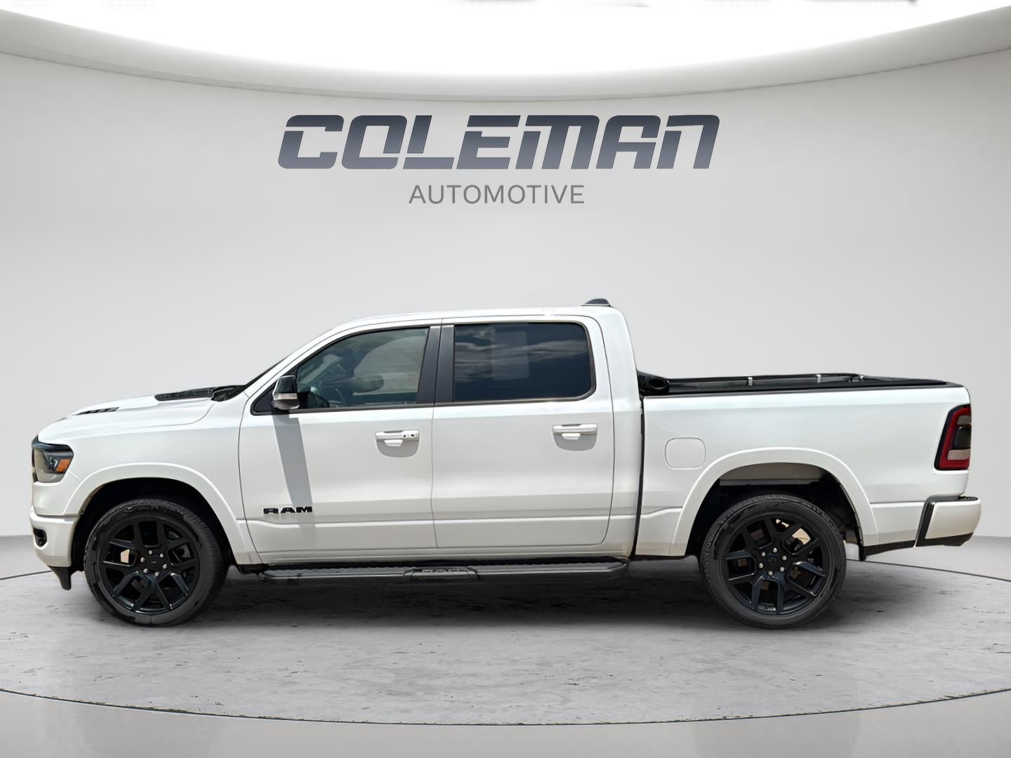 2022 RAM 1500 Laramie Crew Cab 4x4 5'7' Box