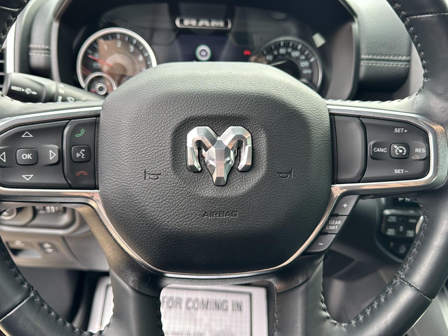 2023 RAM 1500 Laramie Crew Cab 4x4 5'7' Box