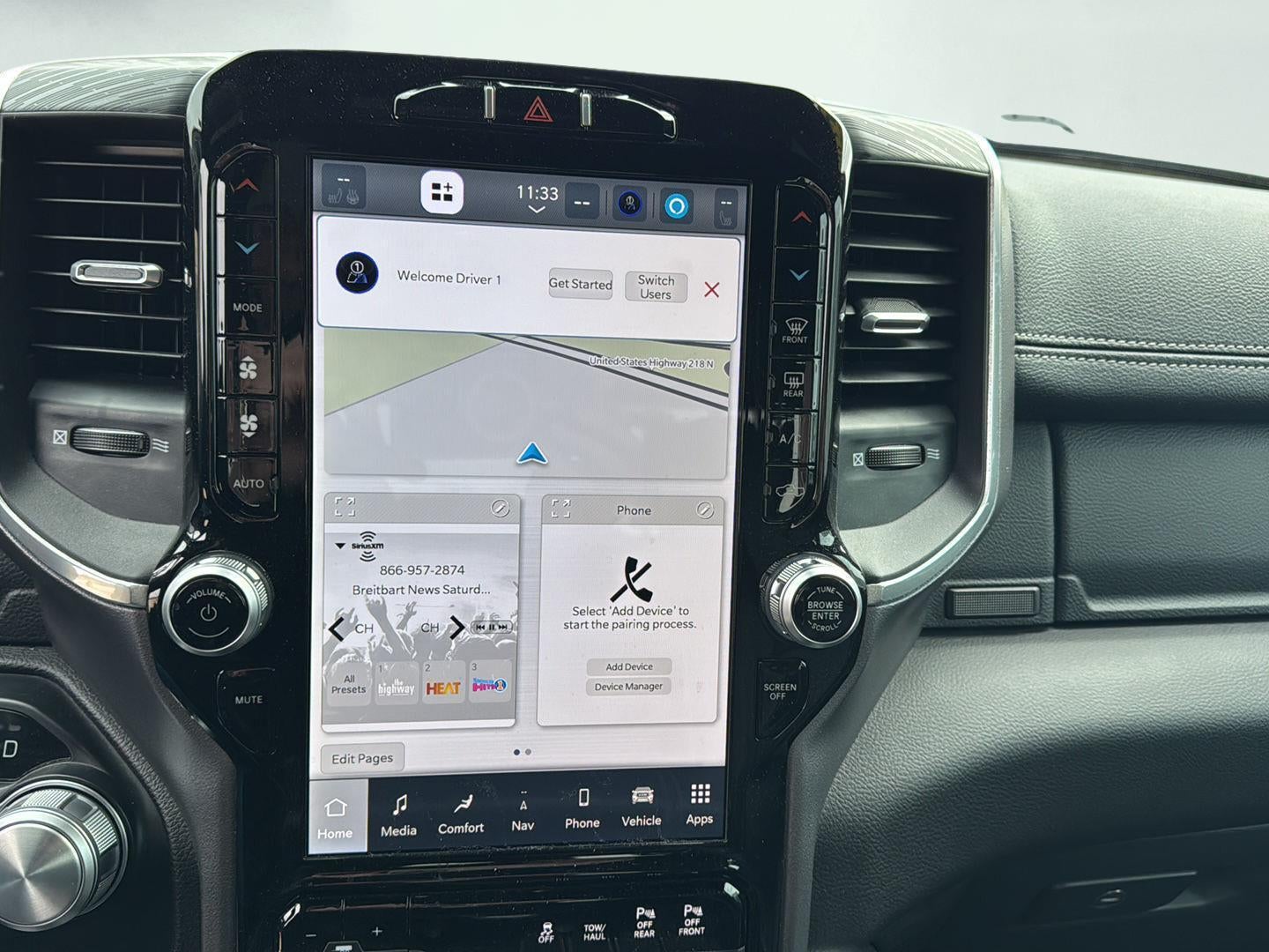 2023 RAM 1500 Laramie Crew Cab 4x4 5'7' Box