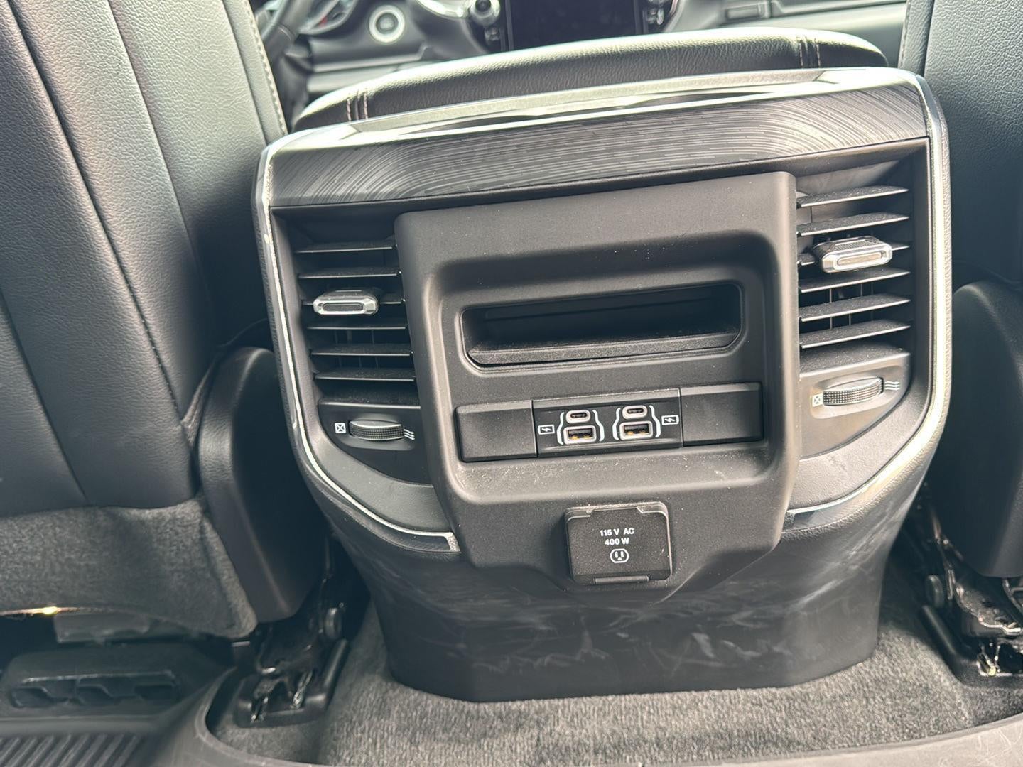 2023 RAM 1500 Laramie Crew Cab 4x4 5'7' Box