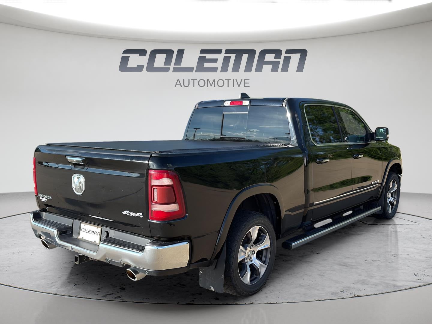 2021 RAM 1500 Laramie Crew Cab 4x4 6'4' Box