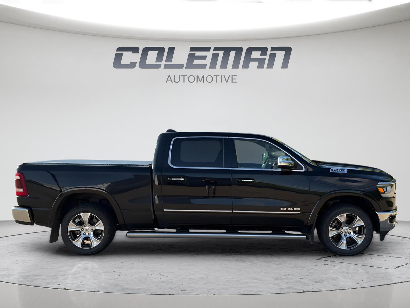 2021 RAM 1500 Laramie Crew Cab 4x4 6'4' Box