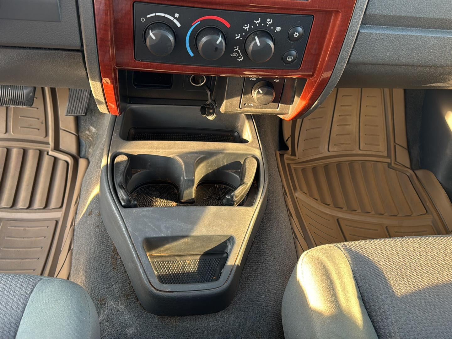 2005 Dodge Dakota SLT