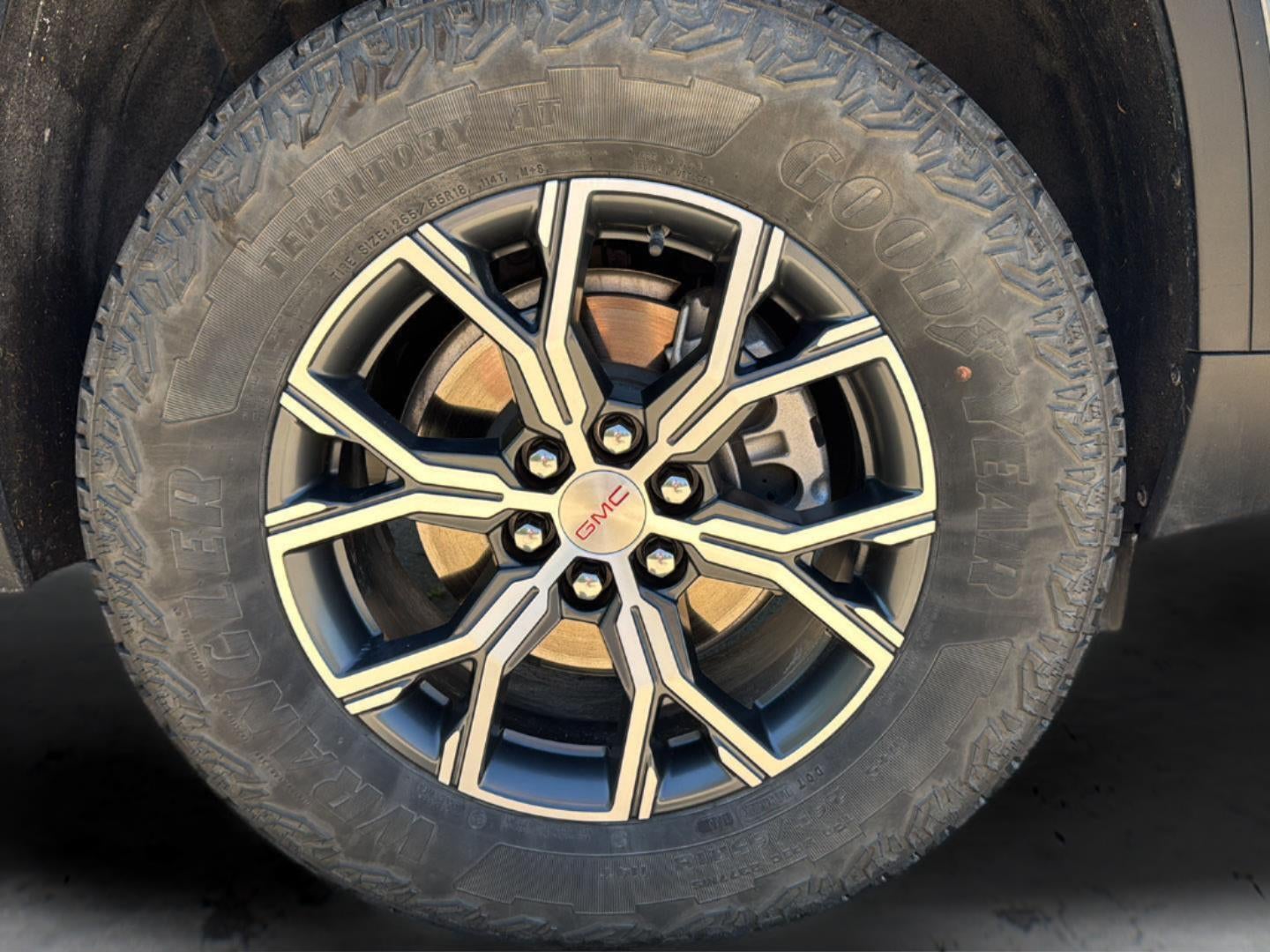 2024 GMC Acadia AWD AT4