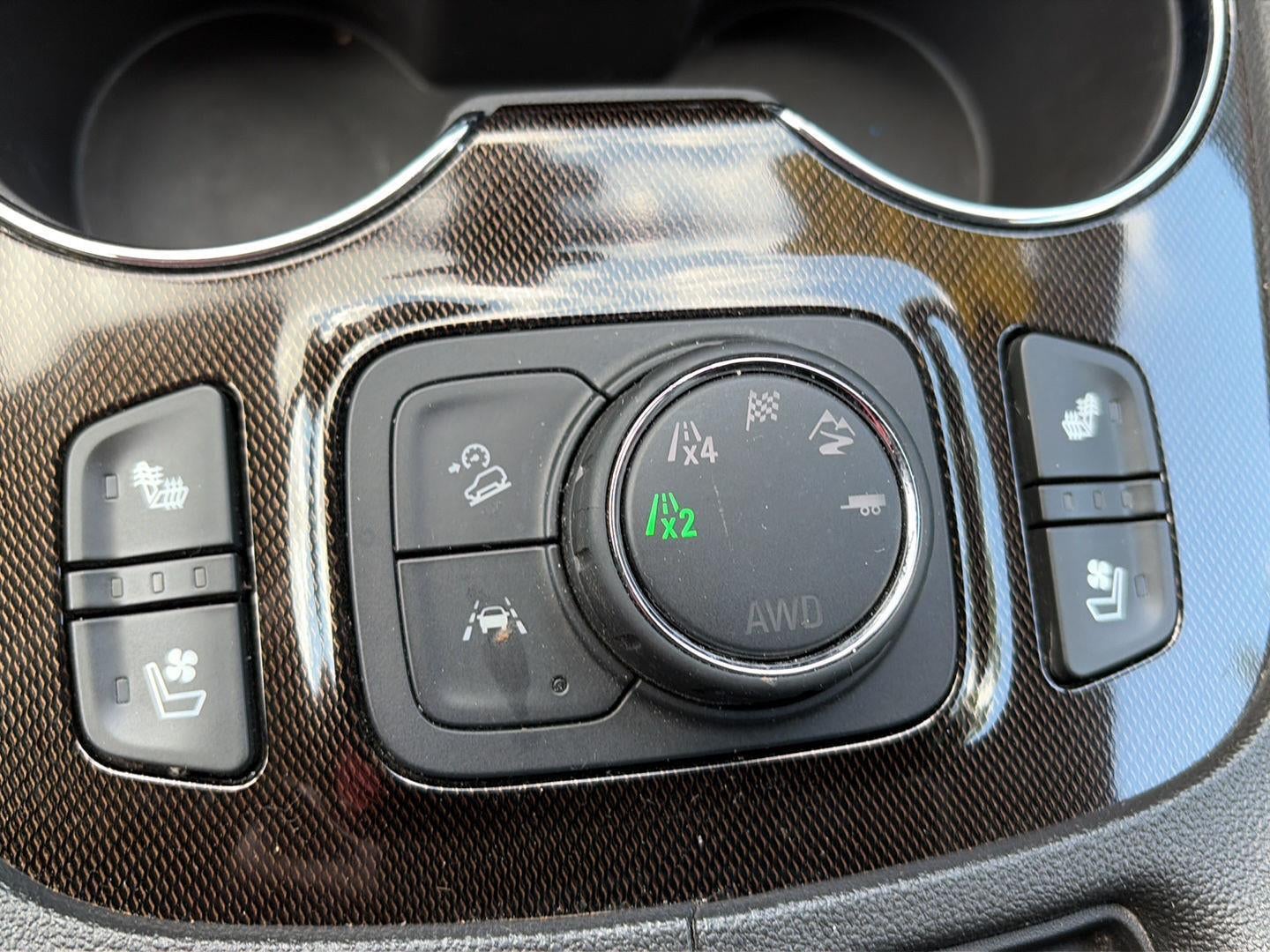 2023 GMC Acadia AWD AT4