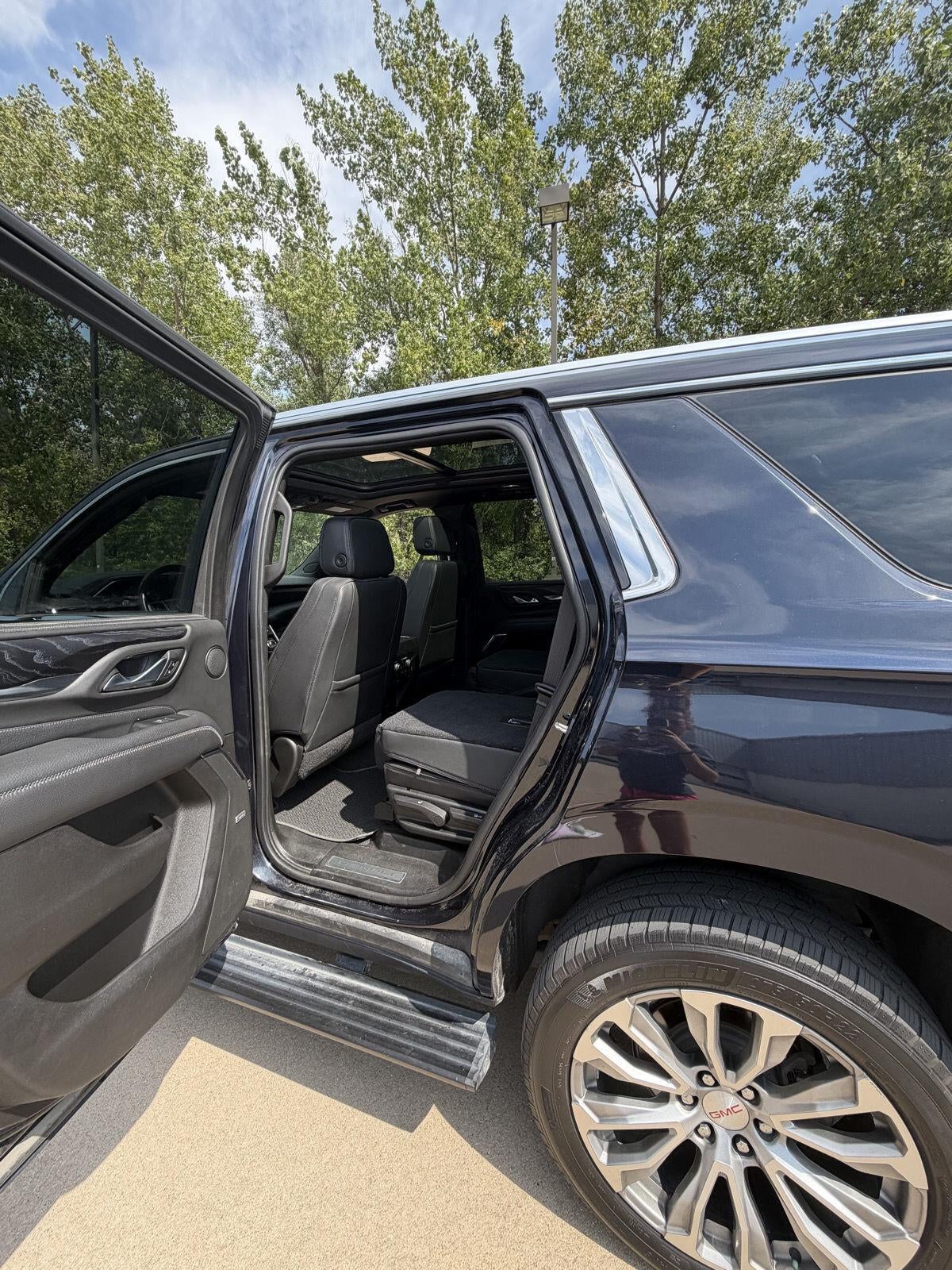2021 GMC Yukon 4WD Denali