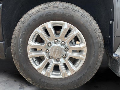 2021 GMC Sierra 2500HD 4WD Crew Cab Standard Bed Denali