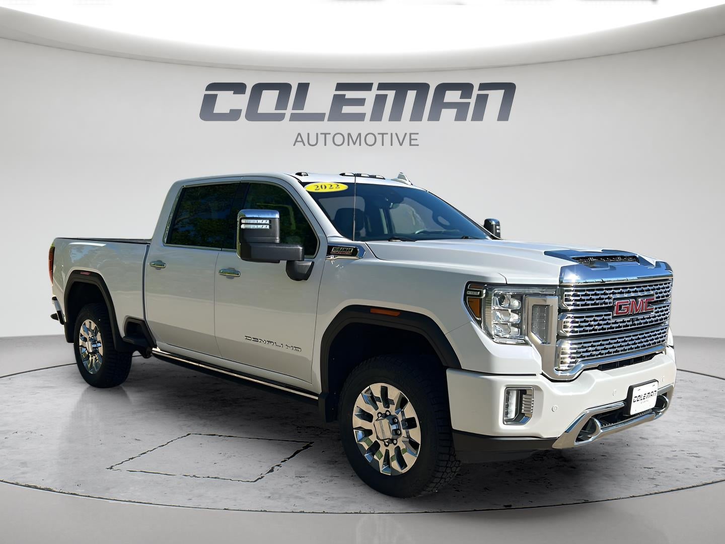2022 GMC Sierra 2500HD 4WD Crew Cab Standard Bed Denali