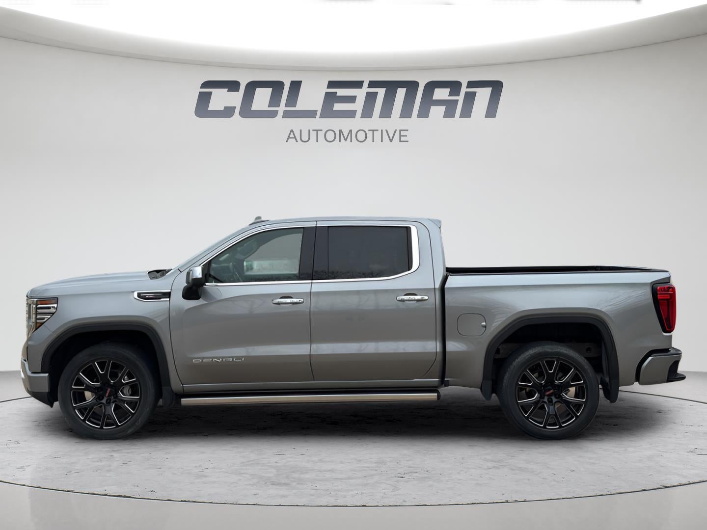 2023 GMC Sierra 1500 4WD Crew Cab Short Box Denali