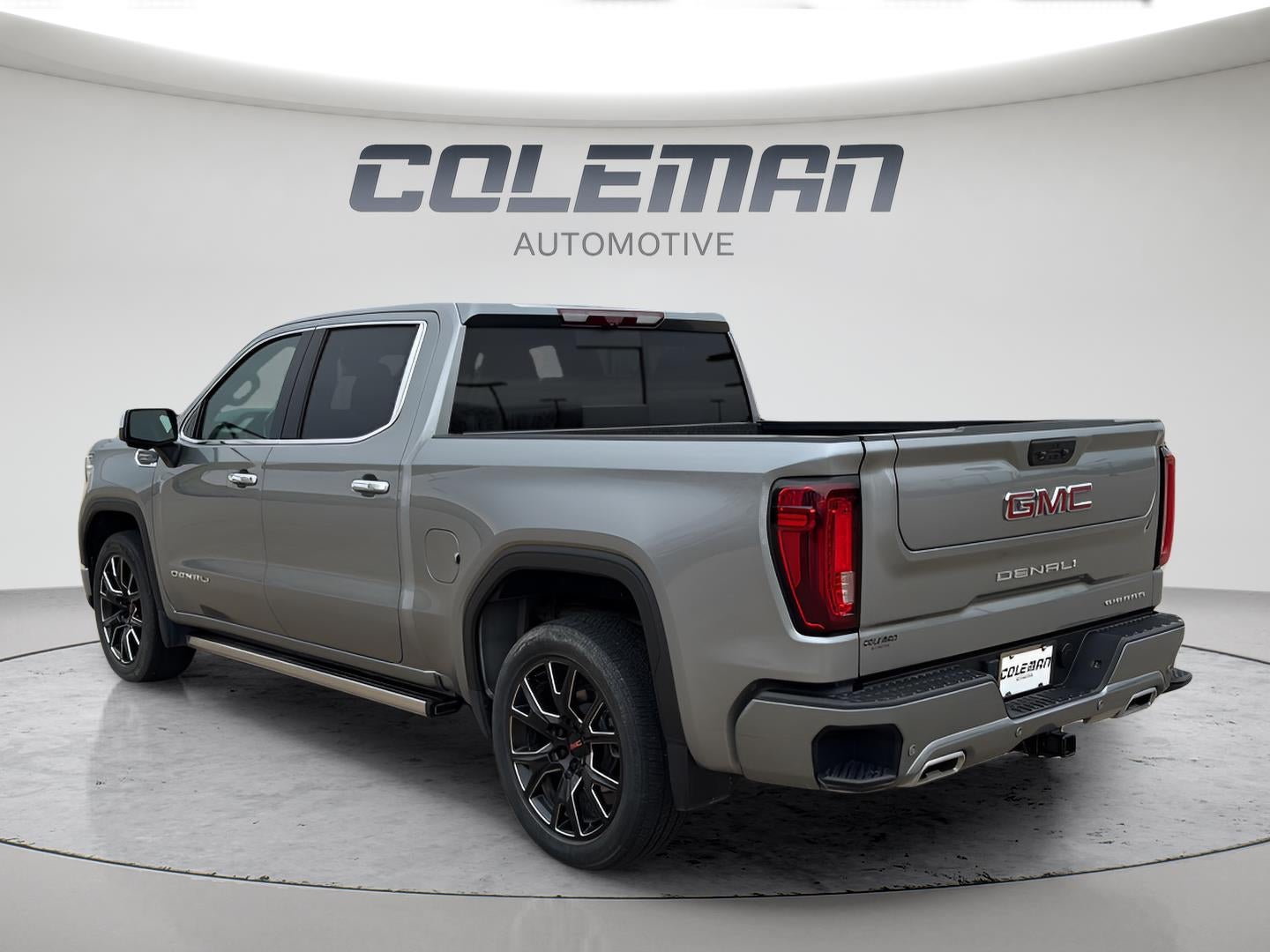 2023 GMC Sierra 1500 4WD Crew Cab Short Box Denali
