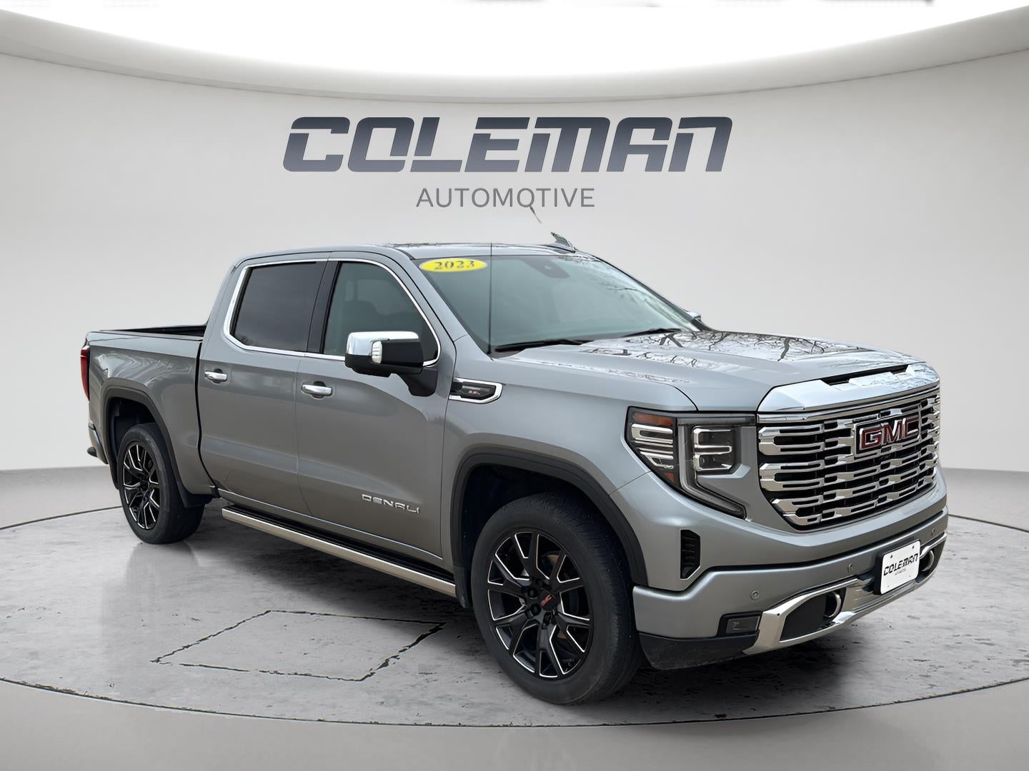 2023 GMC Sierra 1500 4WD Crew Cab Short Box Denali