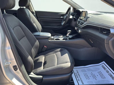 2024 Nissan Altima SV FWD