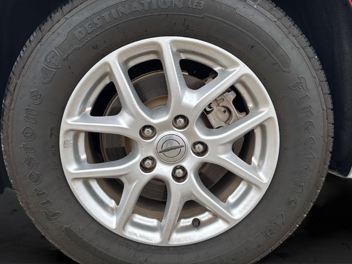 2023 Chrysler Voyager LX