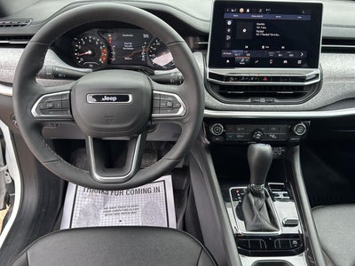 2024 Jeep Compass Latitude Lux FWD