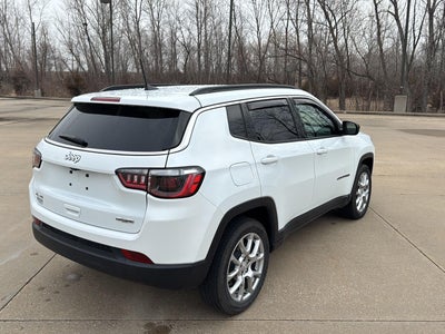 2024 Jeep Compass Latitude Lux FWD