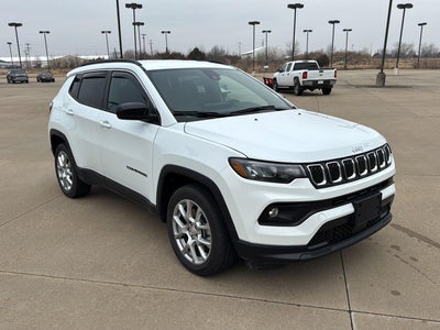 2024 Jeep Compass Latitude Lux FWD
