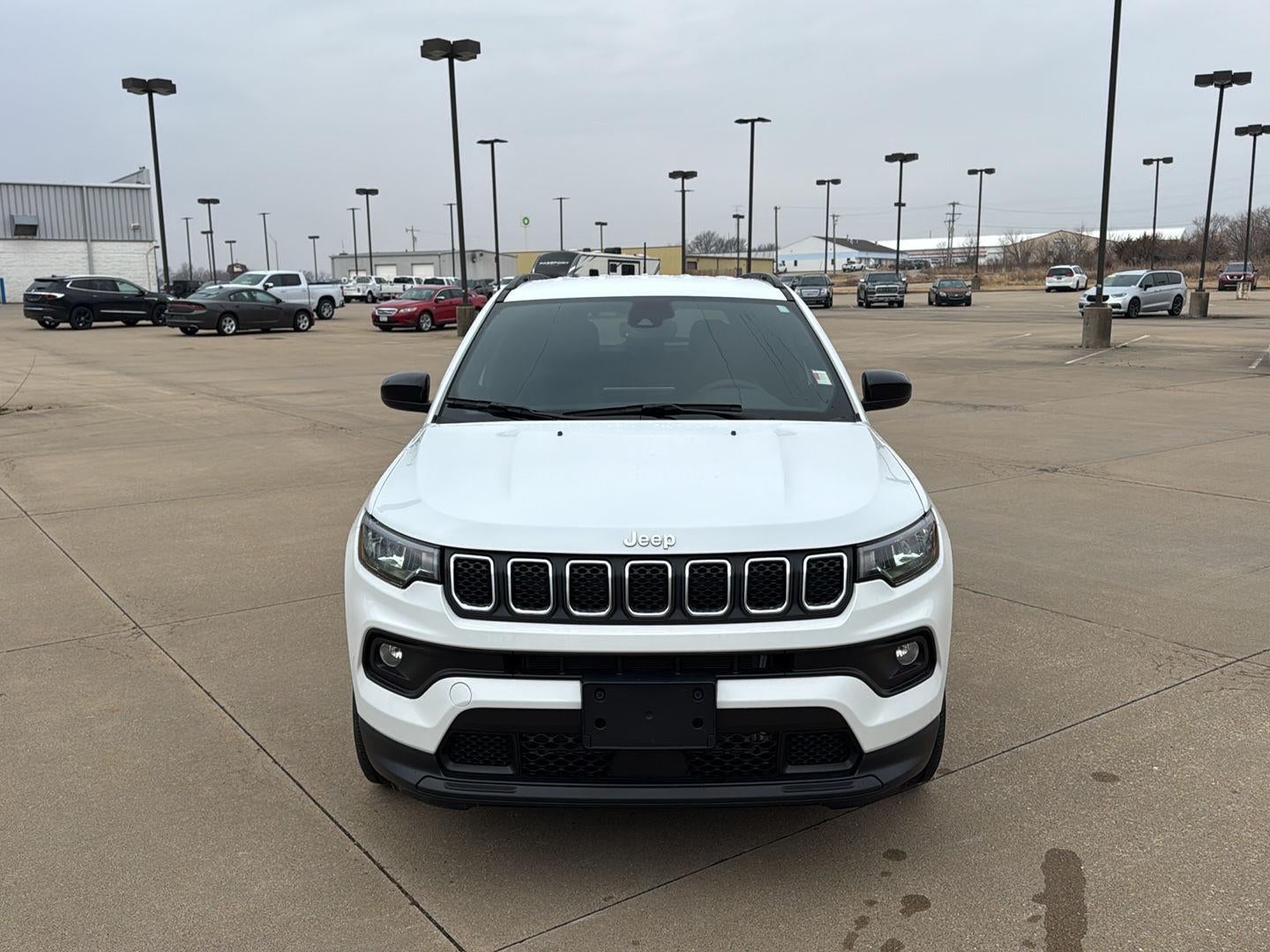 2024 Jeep Compass Latitude Lux FWD
