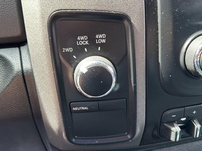 2018 RAM 3500 Tradesman Crew Cab 4x4 6'4' Box