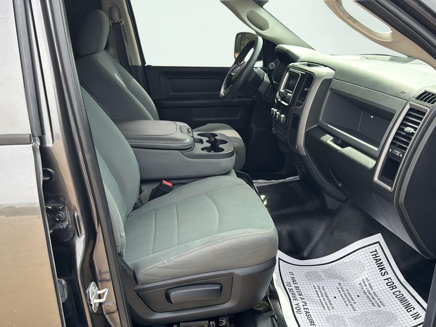 2018 RAM 3500 Tradesman Crew Cab 4x4 6'4' Box
