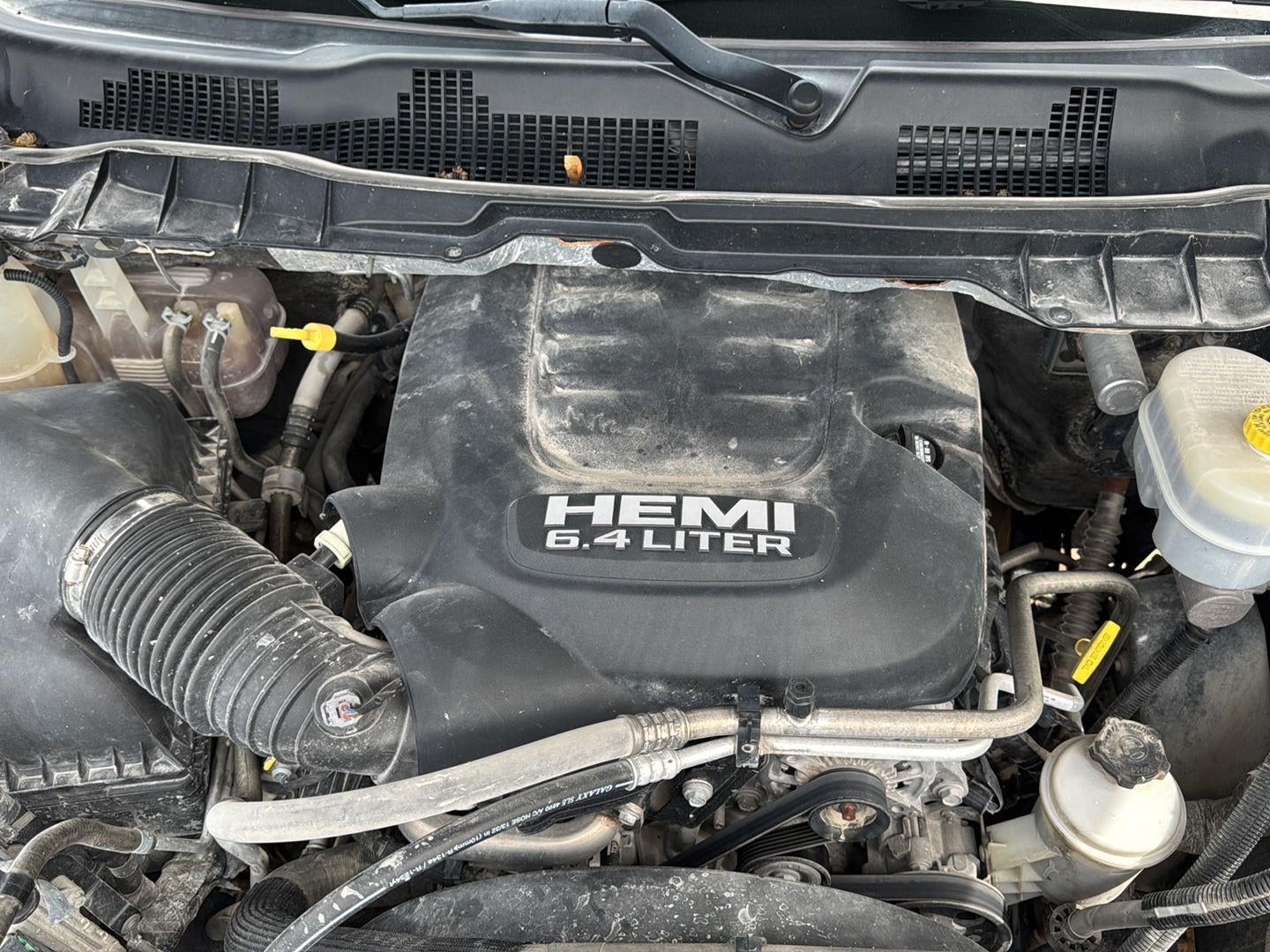 2018 RAM 3500 Tradesman Crew Cab 4x4 6'4' Box