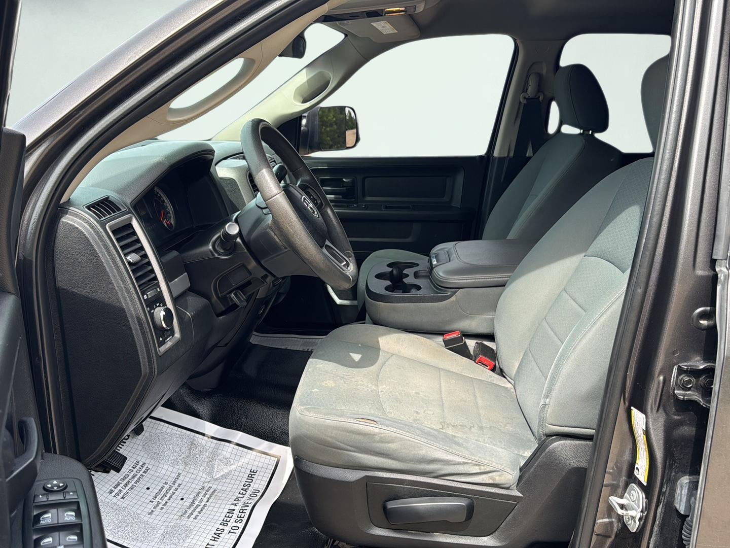 2018 RAM 3500 Tradesman Crew Cab 4x4 6'4' Box