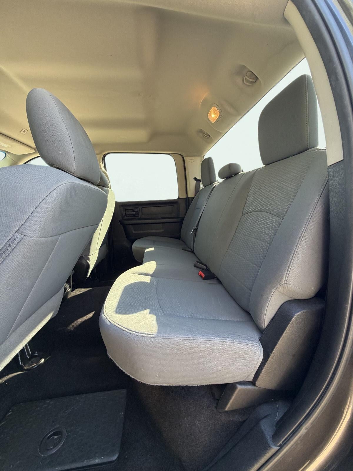 2018 RAM 3500 Tradesman Crew Cab 4x4 8' Box