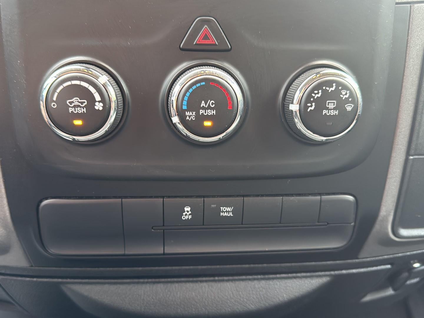 2019 RAM 1500 Classic Tradesman Crew Cab 4x4 5'7' Box