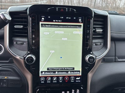 2019 RAM 2500 Laramie Crew Cab 4x4 6'4' Box