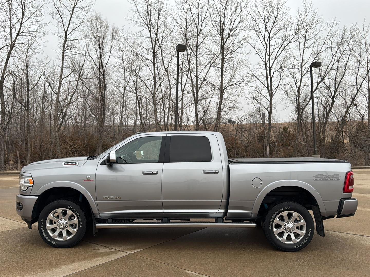 2019 RAM 2500 Laramie Crew Cab 4x4 6'4' Box