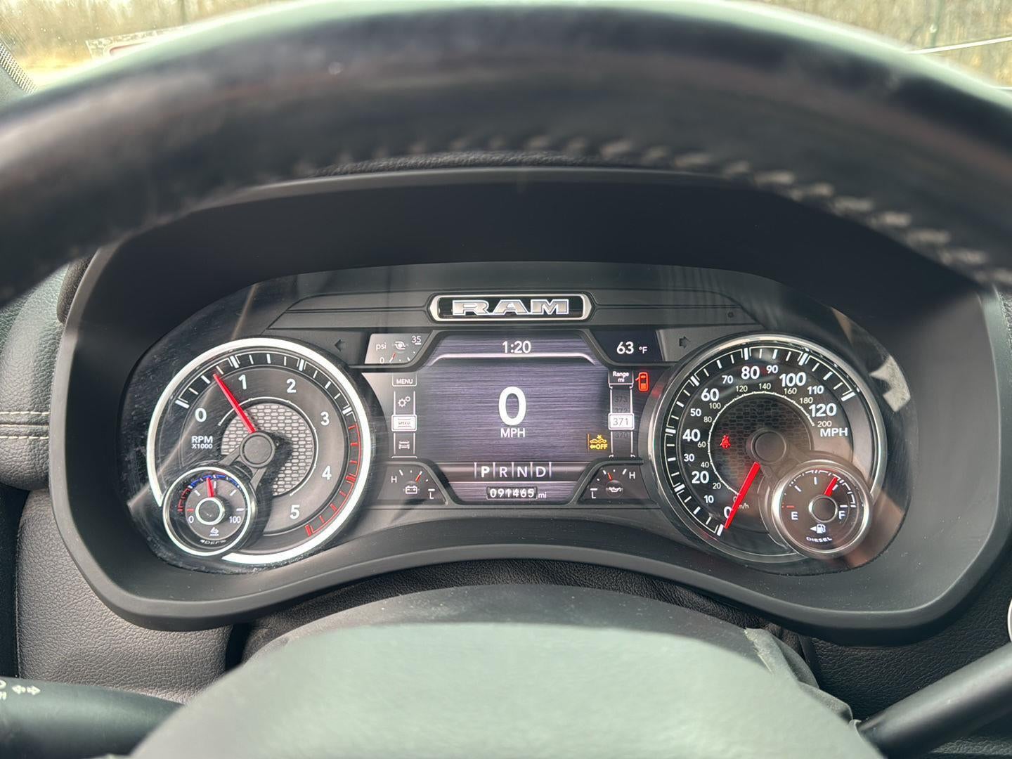 2019 RAM 2500 Laramie Crew Cab 4x4 6'4' Box