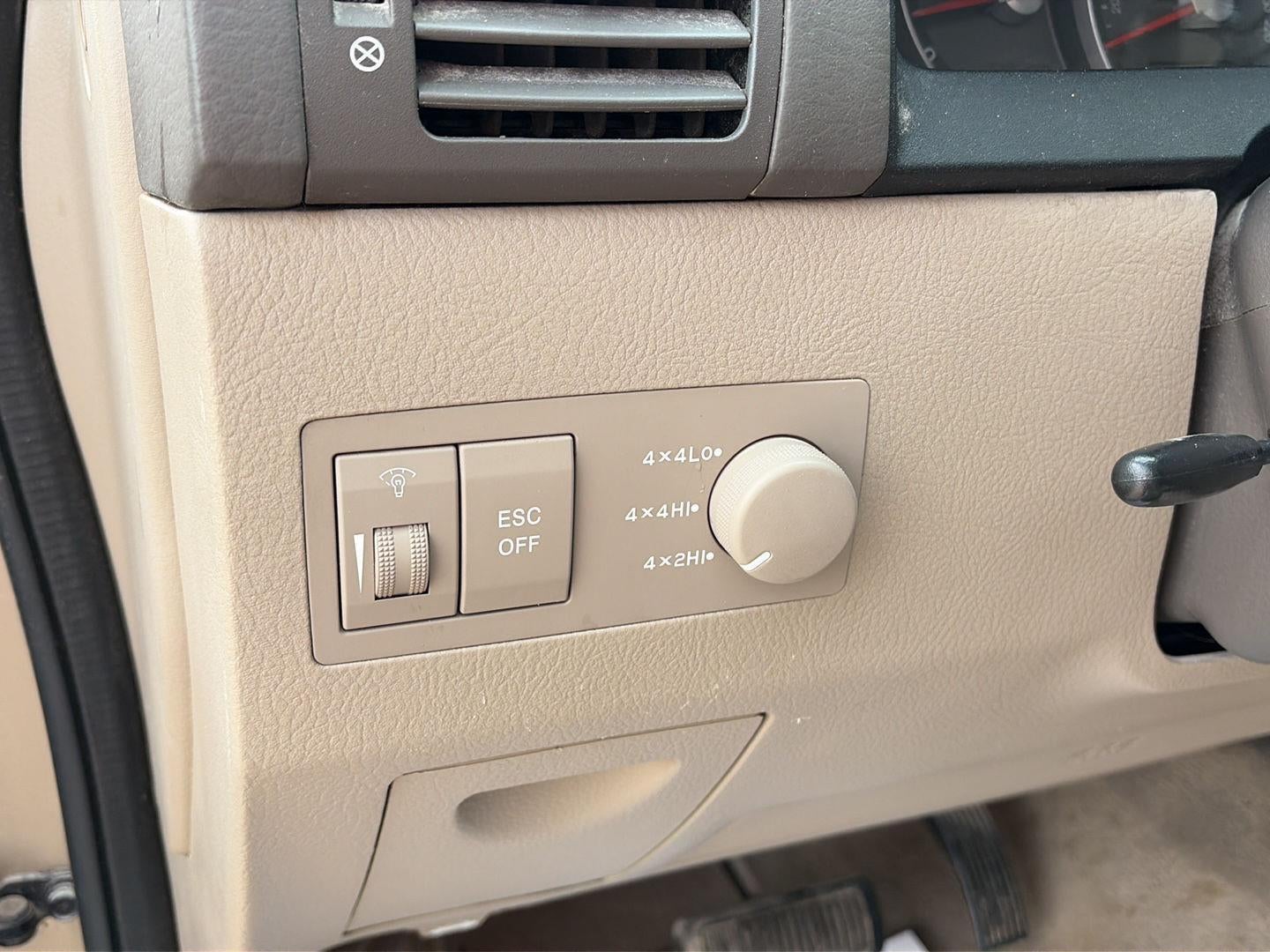 2008 Kia Sorento LX