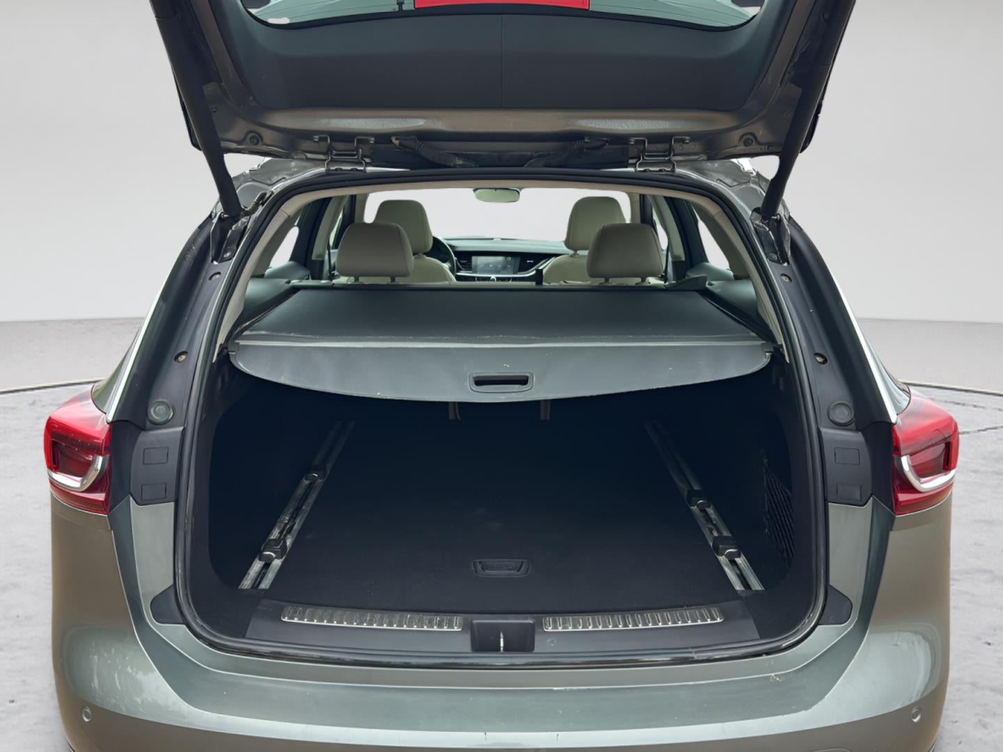 2019 Buick Regal TourX AWD Essence