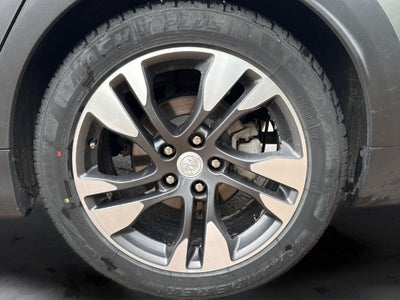 2019 Buick Regal TourX AWD Essence