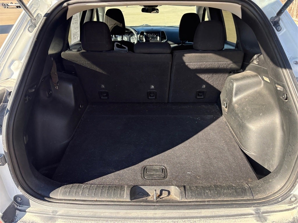 2019 Jeep Cherokee Latitude