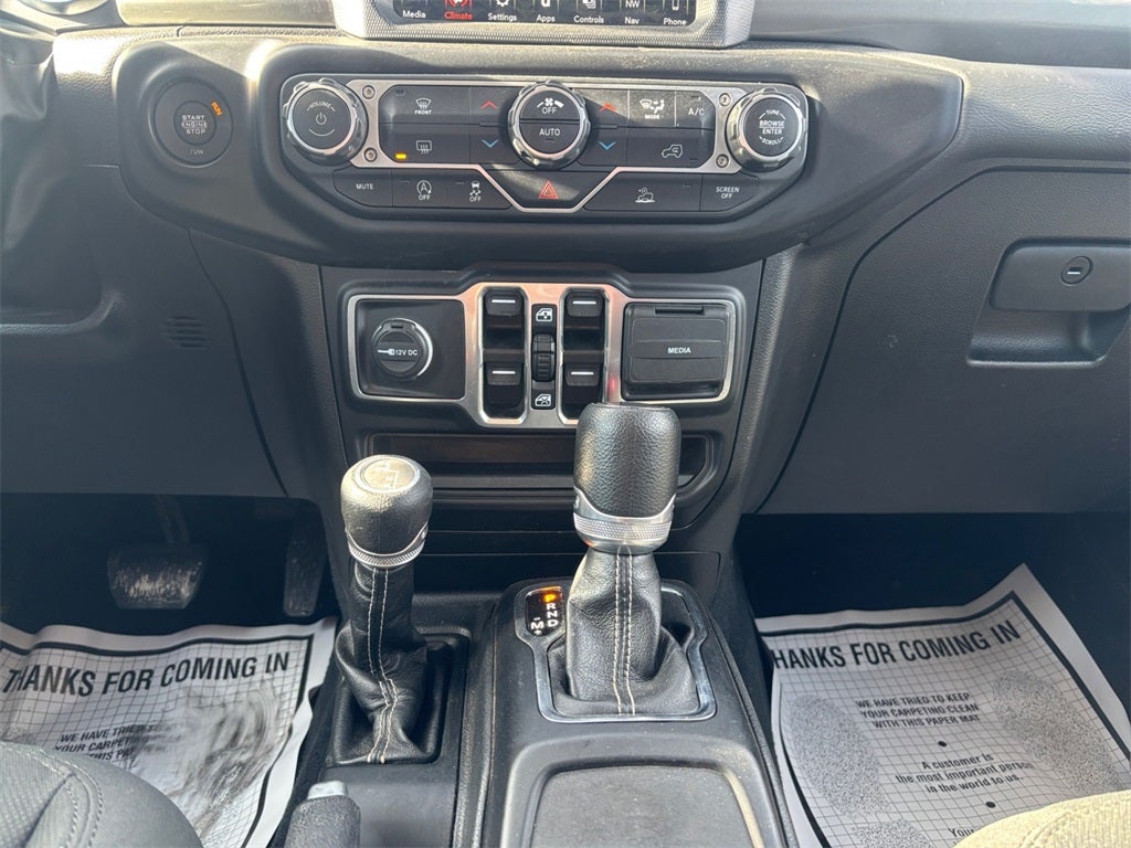 2023 Jeep Gladiator Overland